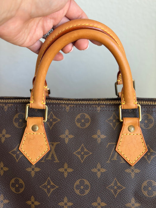Louis Vuitton Speedy 30