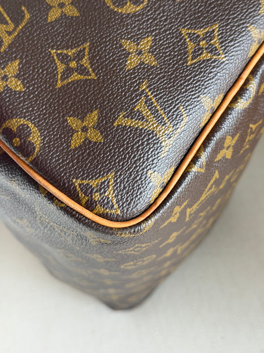 Louis Vuitton Speedy 30 with Strap