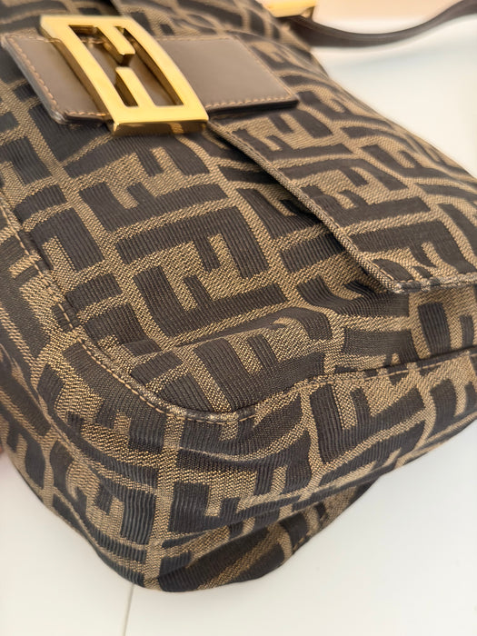 Fendi Mama Baguette GHW