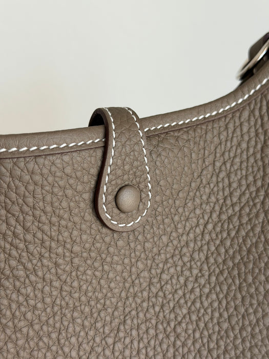 Hermes Taurillon Clemence Evelyne TPM Etoupe - NEW