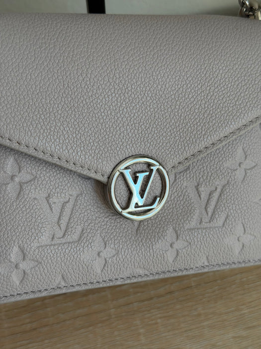 Louis Vuitton Rosy Wallet on Chain in Brume
