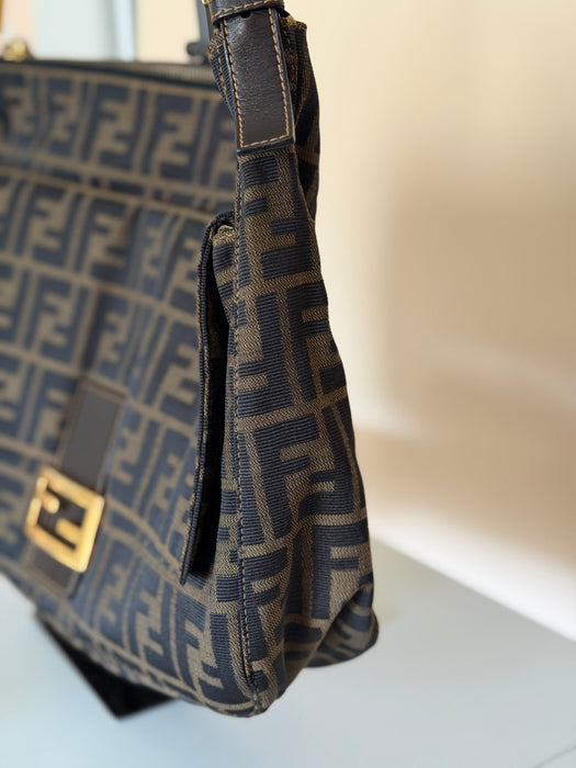 Fendi Mama Maxi Baguette
