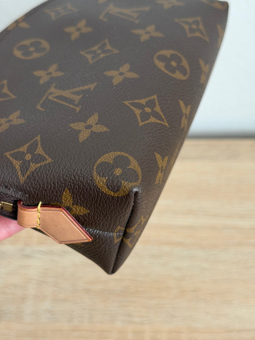 Louis Vuitton cosmetic pouch pm