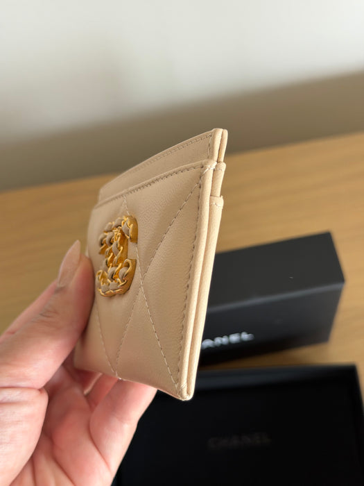 Chanel 19 Cardholder Lambskin