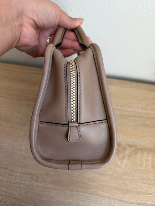 Loewe Amazona 23