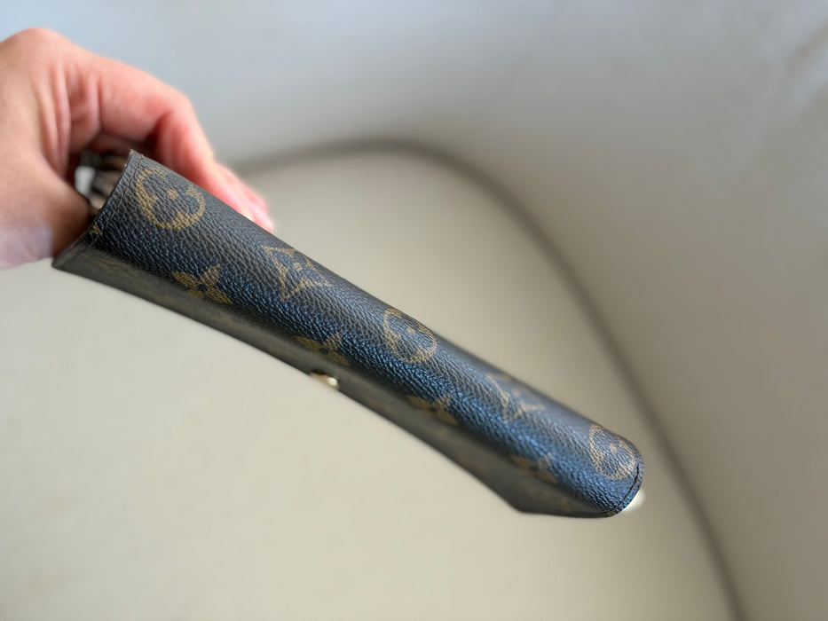 Louis Vuitton Spring Fleuri Sarah Wallet