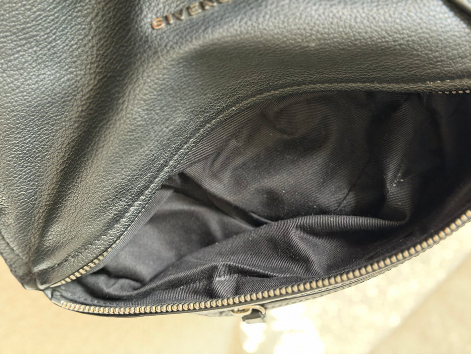 Givenchy Pandora in Medium