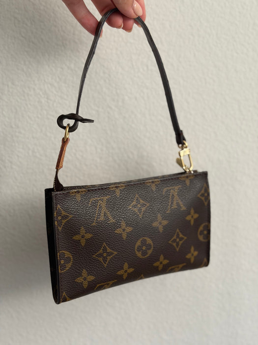 Louis Vuitton Pochette Shoulder