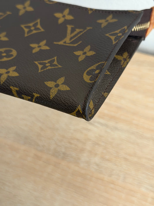 Louis Vuitton Pochette Shoulder