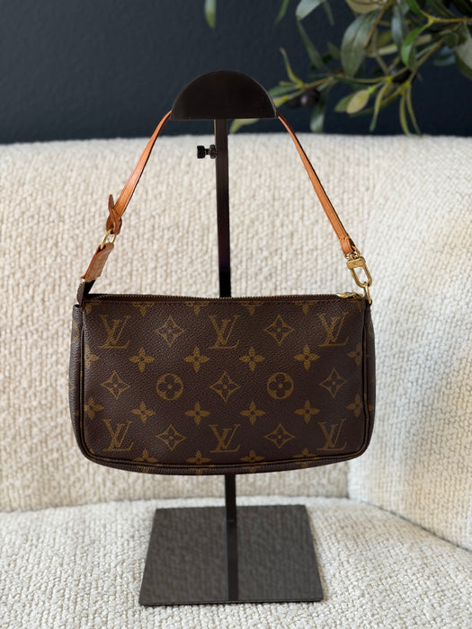 Louis Vuitton Accessories Pochette