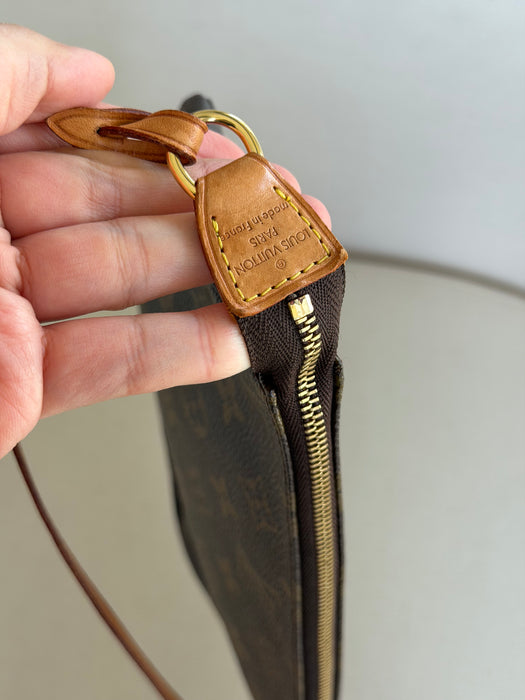Louis Vuitton Pochette Accessories