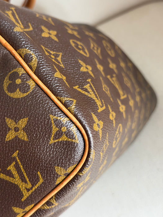 Louis Vuitton Speedy 30 with Strap
