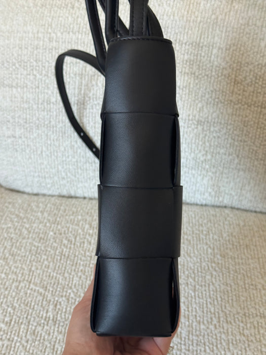 Bottega Arco Tote