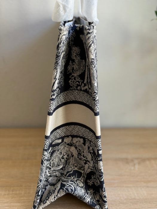 Dior Toile Book Tote: New Full Set