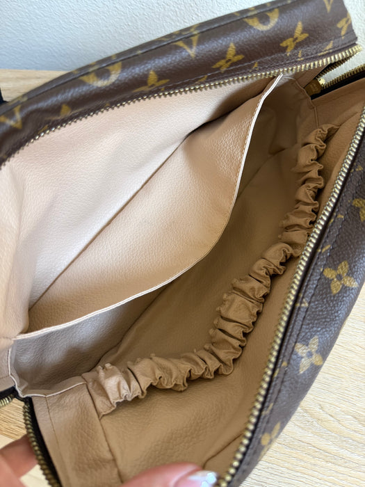 Louis Vuitton Trousse 28