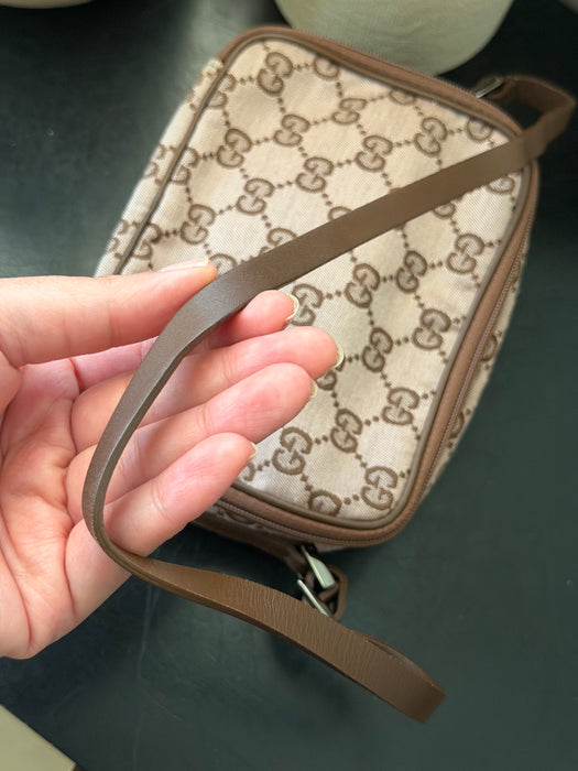 Gucci GG Double Zip Pochette