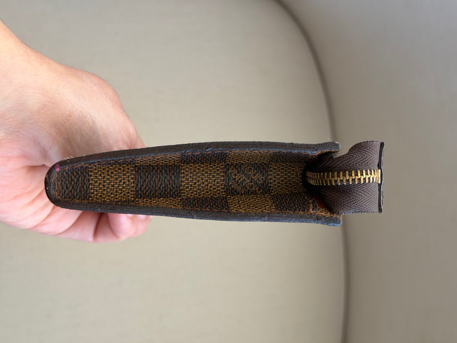 Louis Vuitton Bucket Damier Ebene Chain Pochette