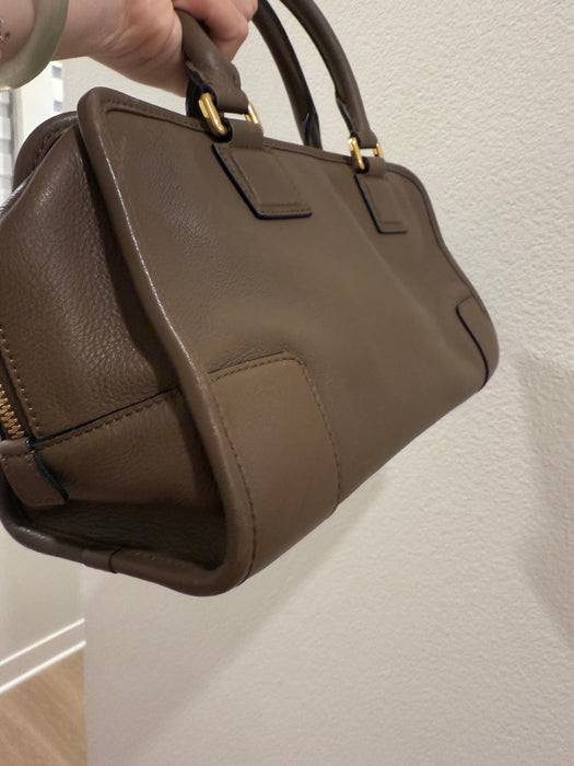Loewe Anagram Amazona 28