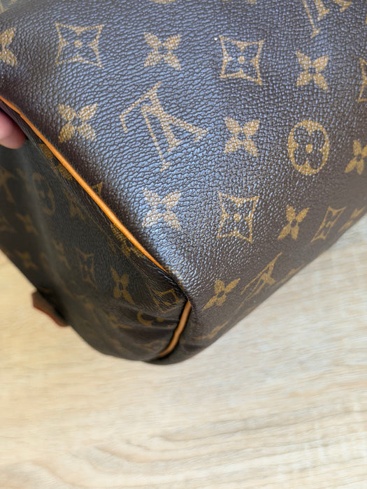 Louis Vuitton Speedy 30