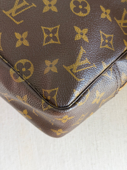 Louis Vuitton Trousse de Toilette 28