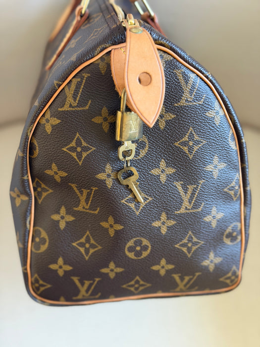 Louis Vuitton Speedy 30