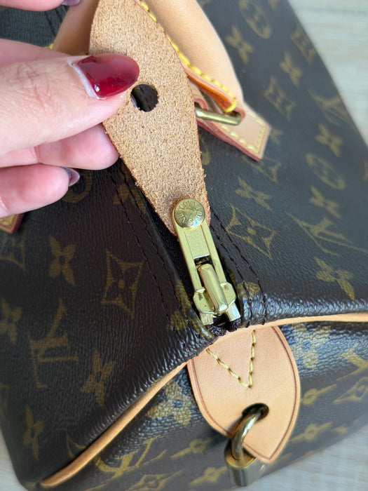 Louis Vuitton Speedy 30