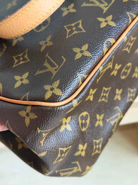 Louis Vuitton Batignolles Vertical Tote