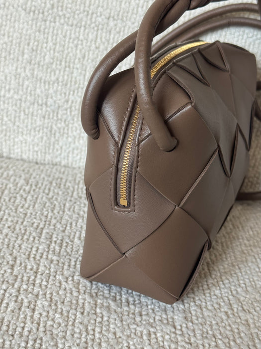 Bottega Casette Camera