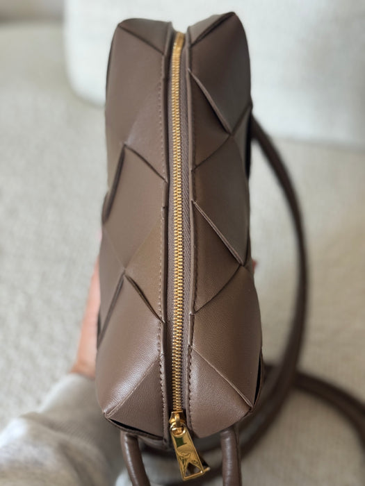 Bottega Casette Camera