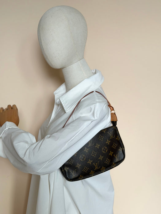 Louis Vuitton Pochette Accessories