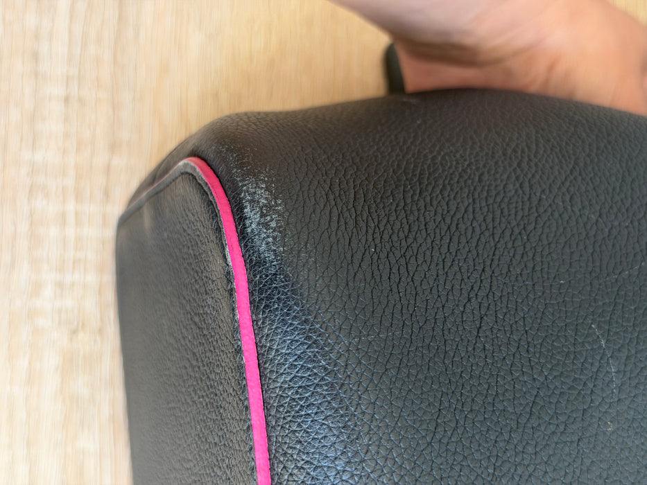 Louis Vuitton Lockme Bucket