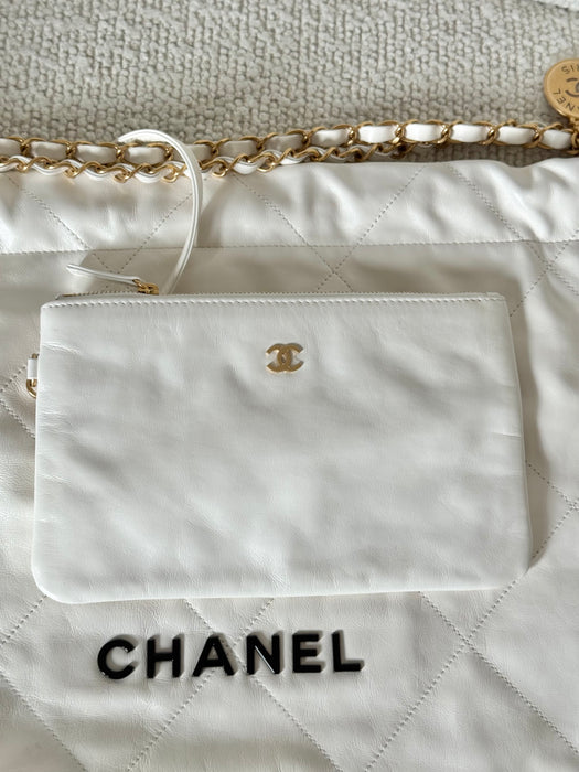 Chanel 22 White & Black