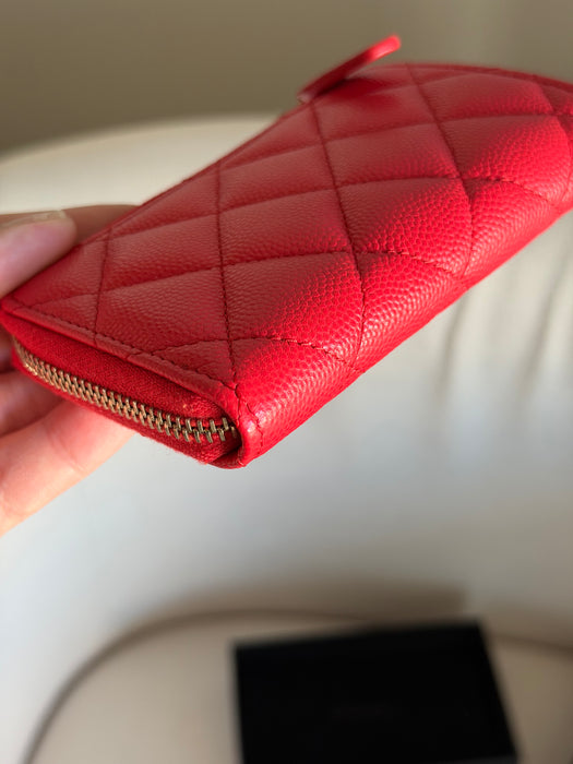 Chanel zipped card holder