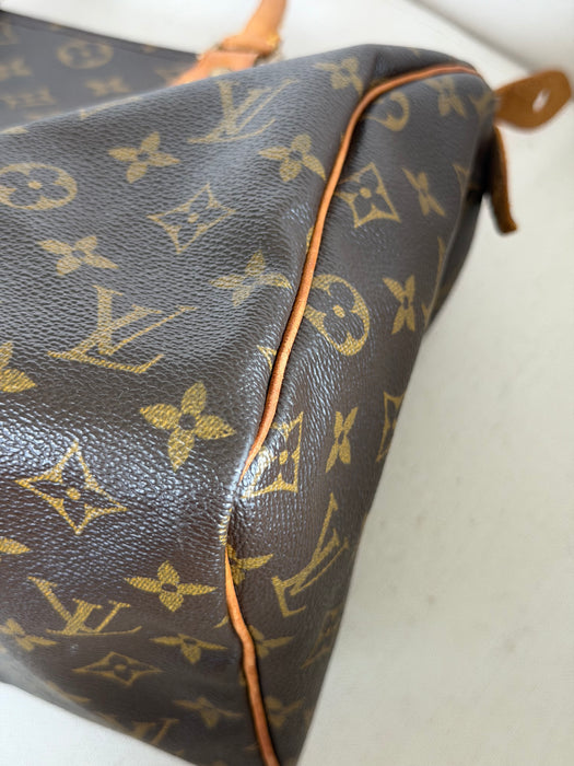 Louis Vuitton Speedy 30