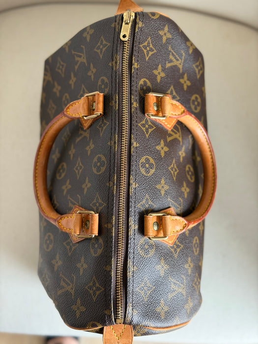 Louis Vuitton Speedy 30 with Strap