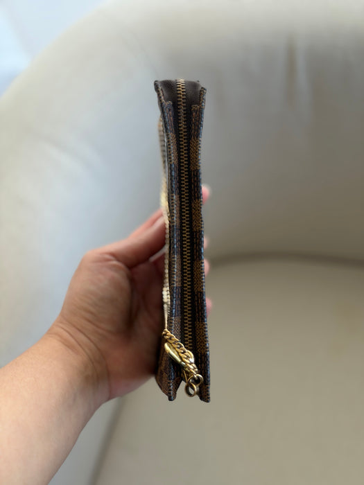 Louis Vuitton Bucket Damier Ebene Chain Pochette