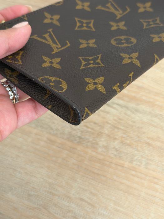 Louis Vuitton Pochette Shoulder