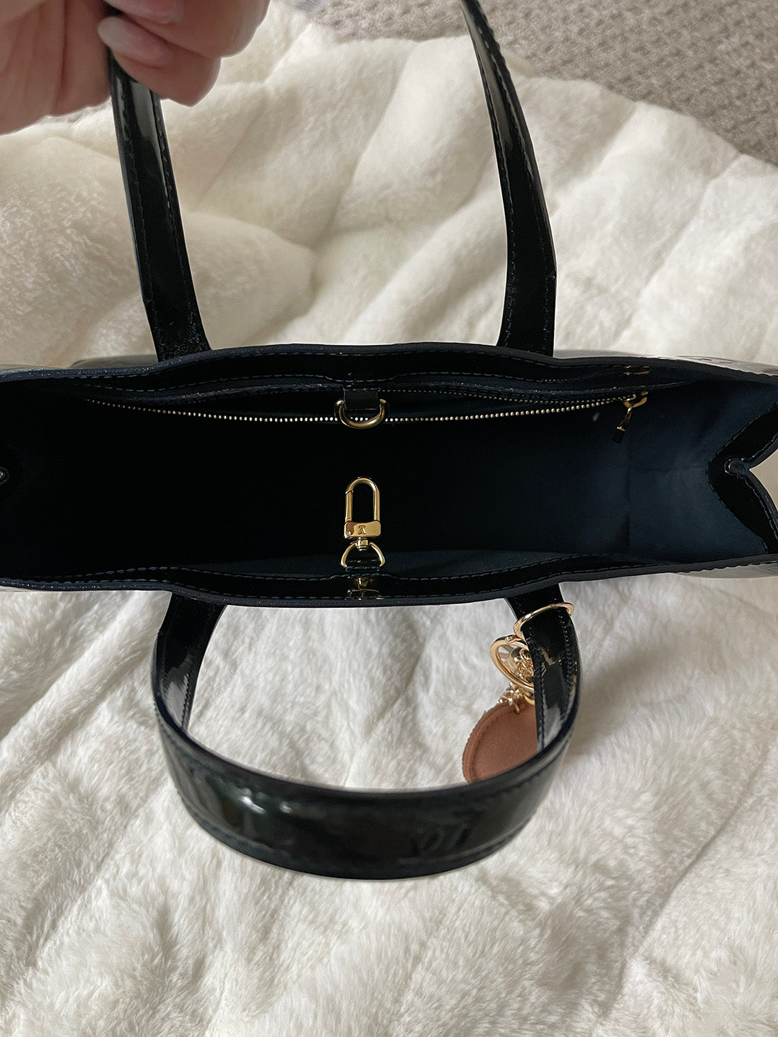 Louis Vuitton Wilshire Vernis Tote