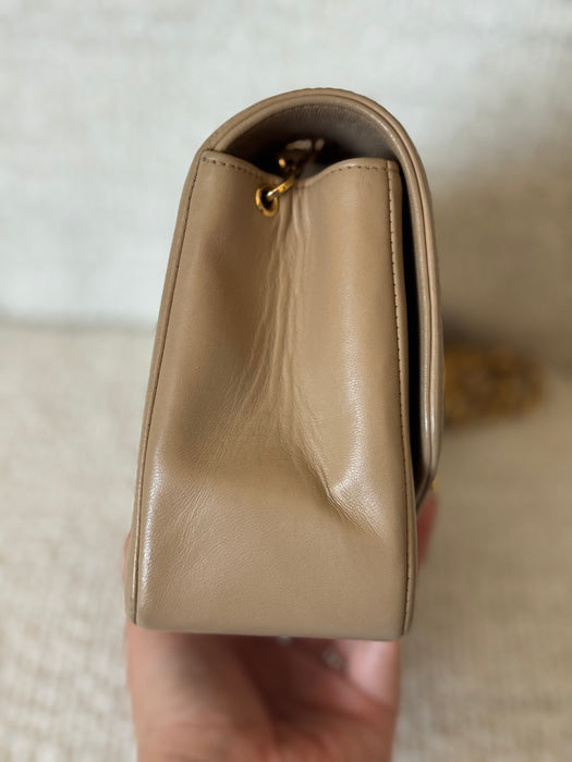 Chanel Diana 22 Beige GHW