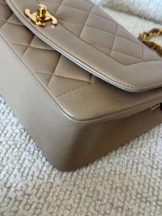 Chanel Diana 22 Beige GHW